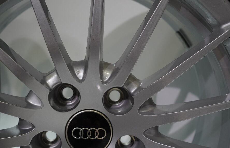 Audi Audi A4 S4 B9 8W 17 inch velgen Hankook Zomerbanden Origineel