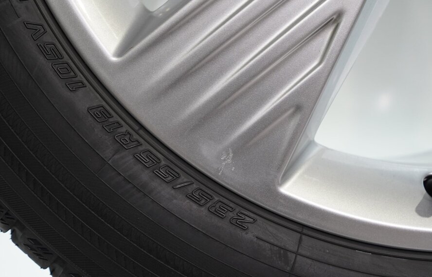 Audi Audi Q4 e-tron 19 inch velgen Yokohama Winterbanden Nieuw Origineel
