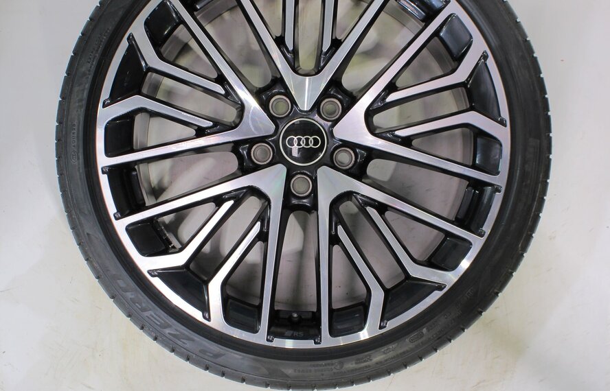 Audi Audi A3 S3 8Y 8V 19 inch velgen Pirelli Zomerbanden Nieuw Origineel