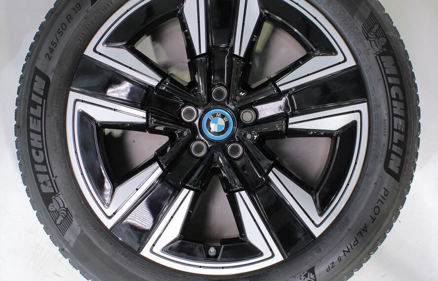 BMW BMW iX3 G08 842 19 inch velgen Michelin Runflat Winterbanden Origineel