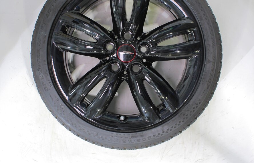 Mini Mini Cooper / S / One / Cabrio F55 F56 F57 JCW501 17 inch velgen Dunlop Runflat Winterbanden Origineel