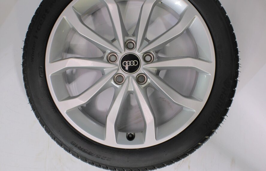 Audi Audi A4 S4 B9 8W 18 inch velgen Hankook Winterbanden Nieuw Origineel