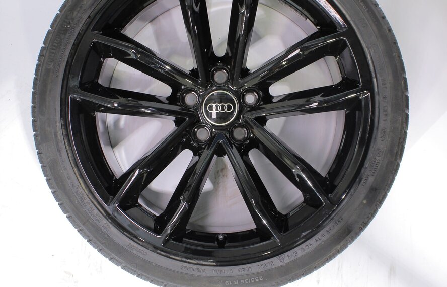 Audi Audi A5 S5 B9 19 inch velgen Continental Winterbanden Nieuw Origineel
