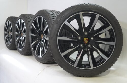 Porsche Porsche Taycan 4S S Turbo 20 inch velgen Pirelli Winterbanden Origineel