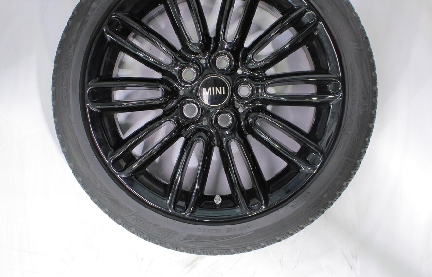 Mini Mini Cooper / S / One / Cabrio F55 F56 F57 500 17 inch velgen Vredestein Winterbanden Origineel