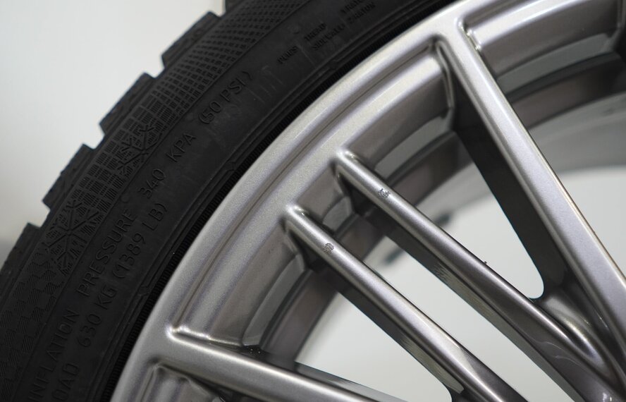 BMW BMW 1 2 serie F20 F21 F22 F23 388 M-Performance 18 inch velgen Continental Runflat Winterbanden Origineel