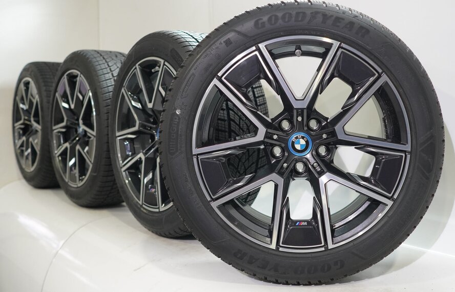 BMW BMW 4 serie i4 G26 858M 18 inch velgen Goodyear Winterbanden Nieuw Origineel
