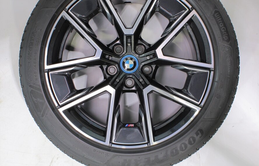 BMW BMW 4 serie i4 G26 858M 18 inch velgen Goodyear Winterbanden Nieuw Origineel
