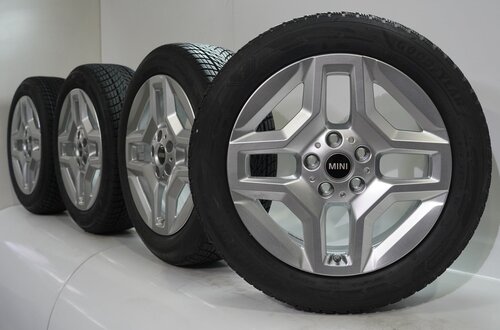 Mini Mini J05 Aceman 17 inch velgen Goodyear Winterbanden Nieuw Origineel