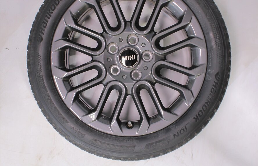 Mini Mini Cooper J01 956 17 inch velgen Hankook Winterbanden Nieuw Origineel