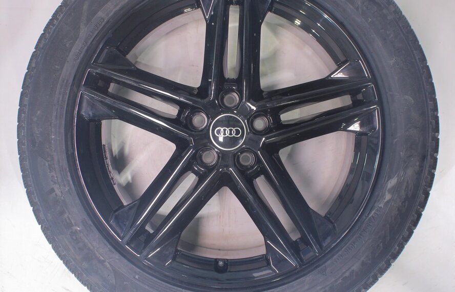 Audi Audi Q5 SQ5 80A 19 inch velgen Pirelli Winterbanden Nieuw Origineel