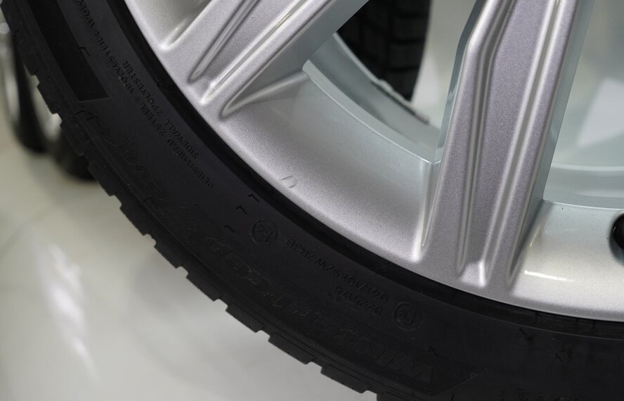 Audi Audi A6 4G C7 19 inch velgen Hankook Winterbanden Nieuw Origineel