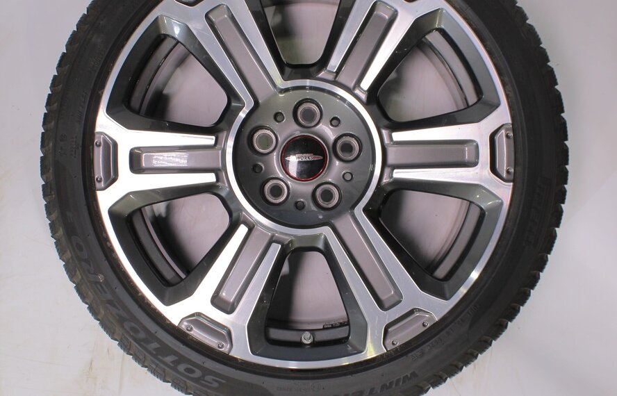 Mini Mini Countryman F60 558 19 inch velgen Pirelli Runflat Winterbanden Origineel