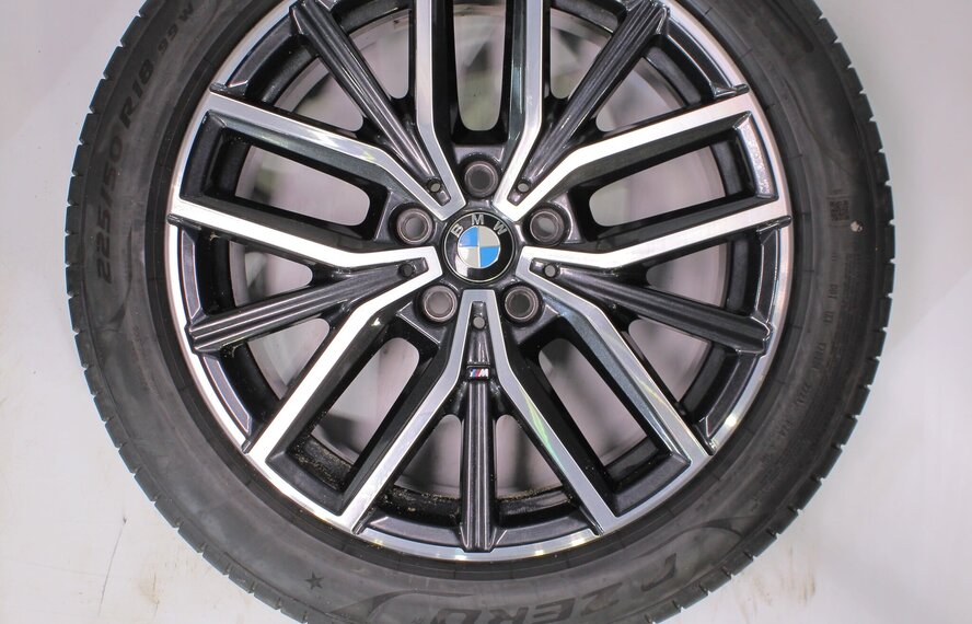BMW BMW 2 serie U06 Active Tourer 838M 18 inch velgen Pirelli Zomerbanden Origineel