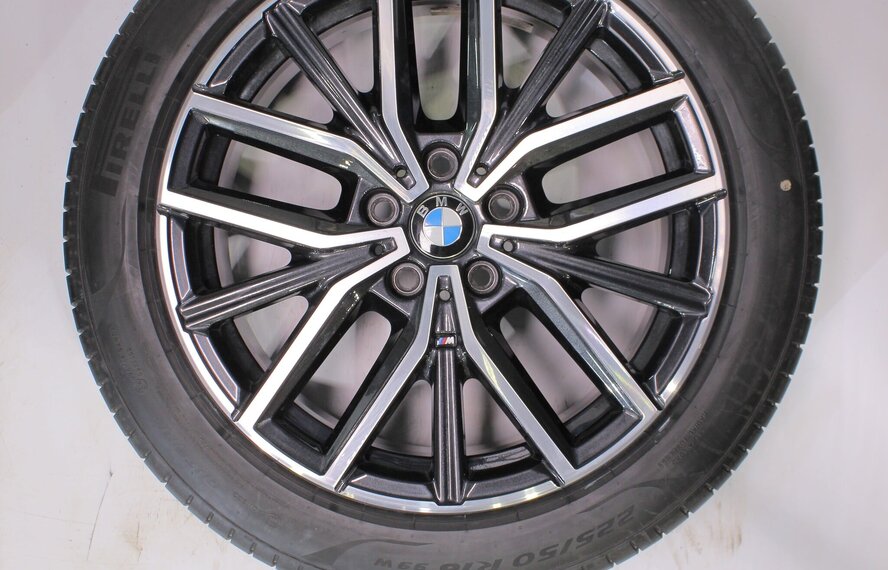 BMW BMW 2 serie U06 Active Tourer 838M 18 inch velgen Pirelli Zomerbanden Origineel