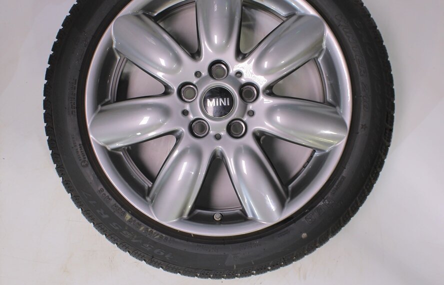 Mini Mini Clubman F54 528 17 inch velgen Pirelli Winterbanden Origineel