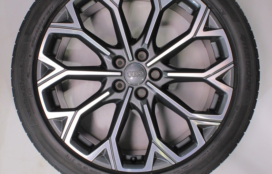 Audi Audi A6 C9 20 inch velgen Hankook Zomerbanden Origineel