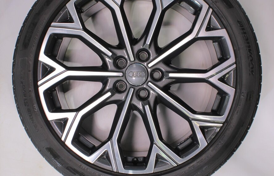 Audi Audi A6 C9 20 inch velgen Hankook Zomerbanden Origineel