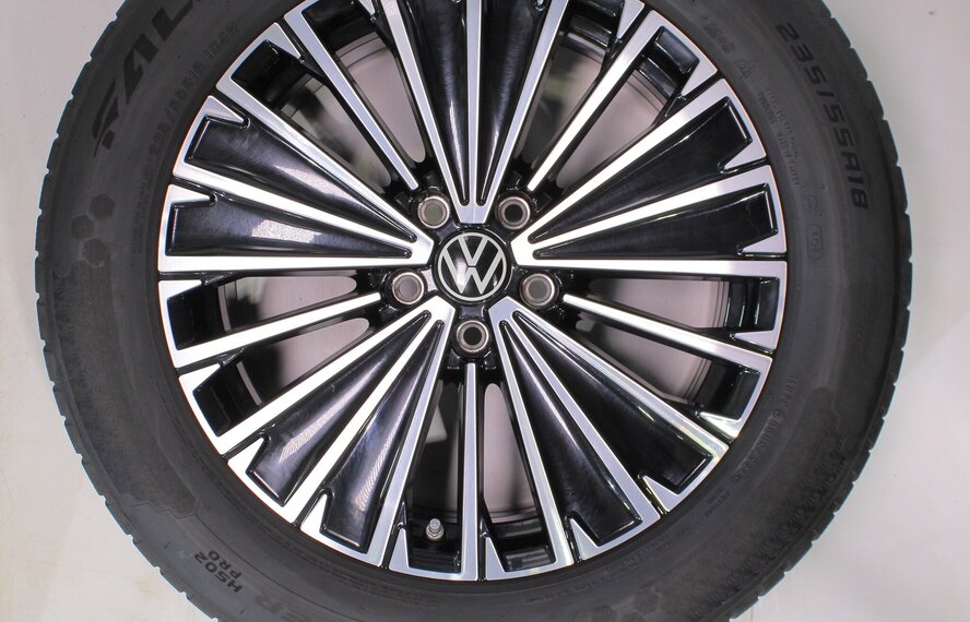 Volkswagen Volkswagen Tiguan III 18 inch velgen Falken Winterbanden Origineel