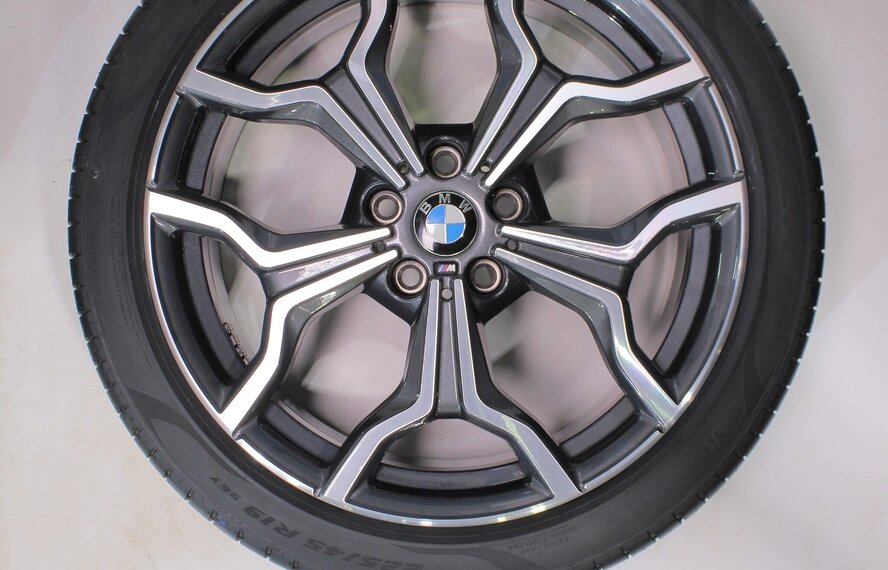 BMW BMW X1 F48 X2 F39 722M 19 inch velgen Pirelli Zomerbanden Nieuw Origineel