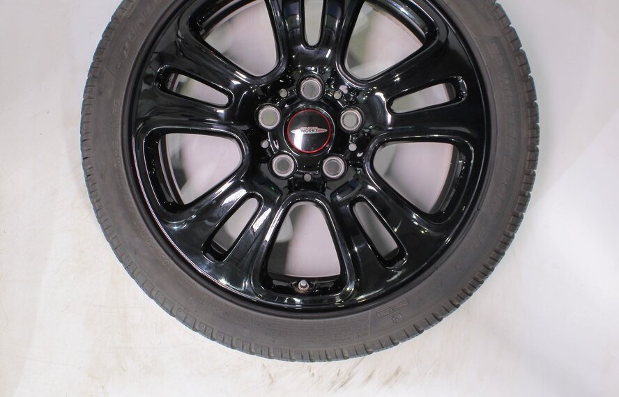 Mini Mini Cooper / S / One / Cabrio F55 F56 F57 JCW510 17 inch velgen Dunlop Runflat Winterbanden Origineel