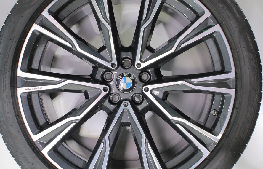 BMW BMW X7 G07 758i 22 inch velgen Pirelli Runflat Zomerbanden Nieuw Origineel