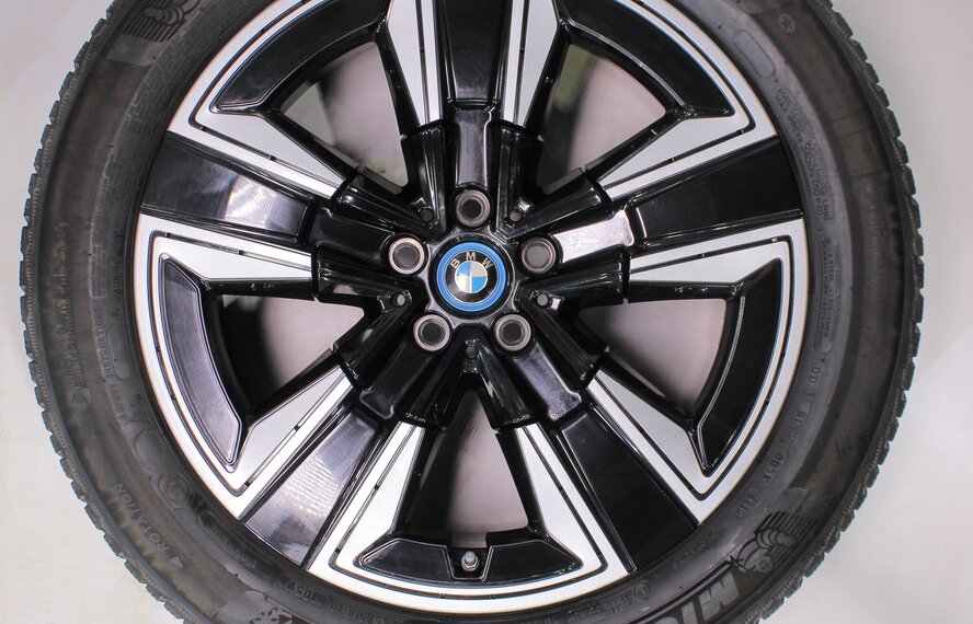 BMW BMW iX3 G08 842 19 inch velgen Michelin Runflat Winterbanden Origineel