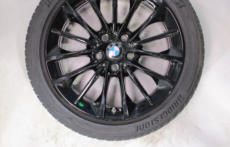 BMW BMW 1 2 serie F40 F44 2 serie Gran Coupe 546 17 inch velgen Bridgestone Winterbanden Origineel