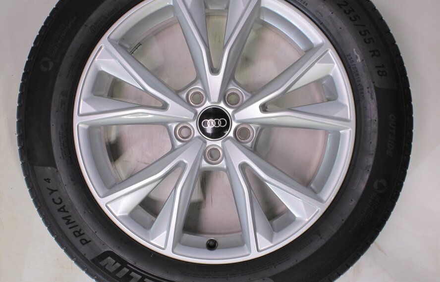 Audi Audi Q3 SQ3 F3B 18 inch velgen Michelin Zomerbanden Origineel