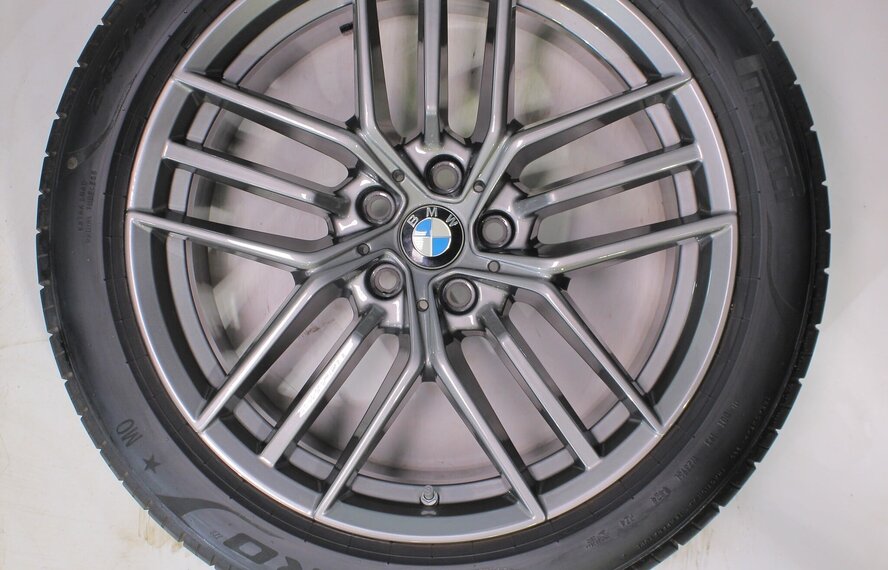 BMW BMW 5 serie i5 G60 G61 933 19 inch velgen Pirelli Zomerbanden Origineel