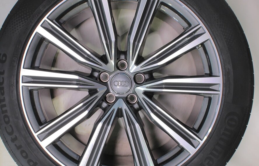 Audi Audi Q8 4M S-line 21 inch velgen Continental Zomerbanden Origineel