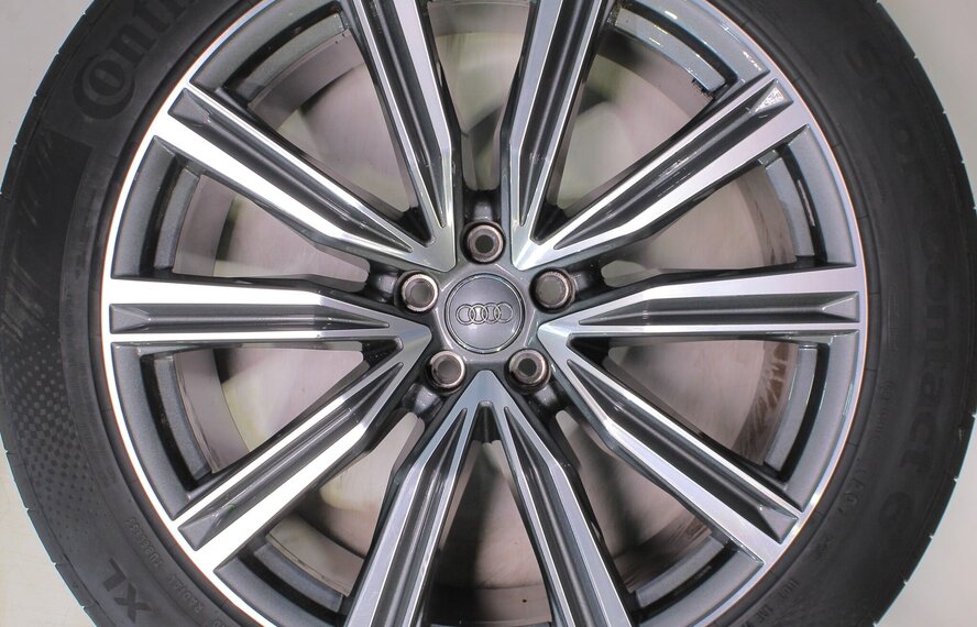 Audi Audi Q8 4M S-line 21 inch velgen Continental Zomerbanden Origineel