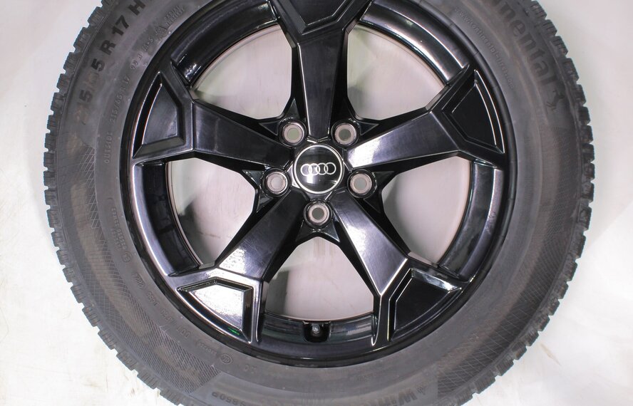 Audi Audi Q3 SQ3 F3B 17 inch velgen Continental Winterbanden Origineel