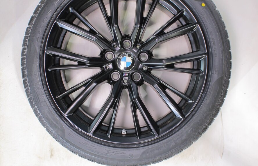 BMW BMW 2 serie 3 serie 4 serie G20 G21 G22 G42 796M 18 inch velgen Pirelli Runflat Winterbanden Nieuw Origineel