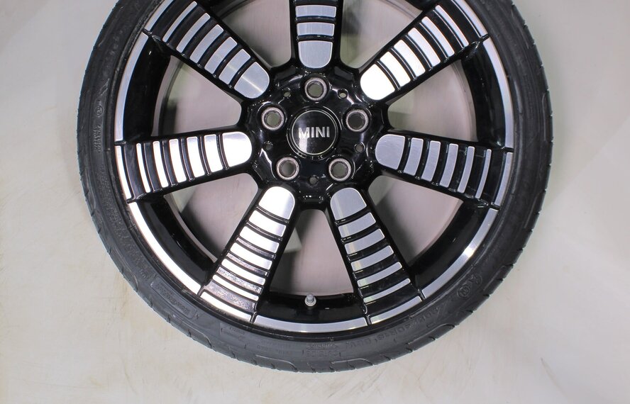 Mini Mini Cooper / S / One / Cabrio F55 F56 F57 900 18 inch velgen Goodyear Runflat Zomerbanden Nieuw Origineel