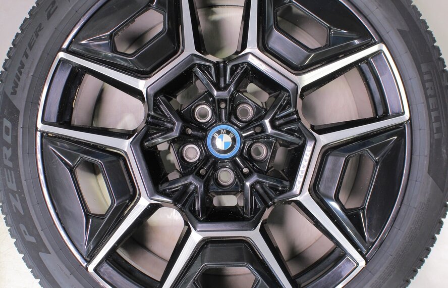 BMW BMW XM G09 922M 22 inch velgen Pirelli Winterbanden Nieuw Origineel