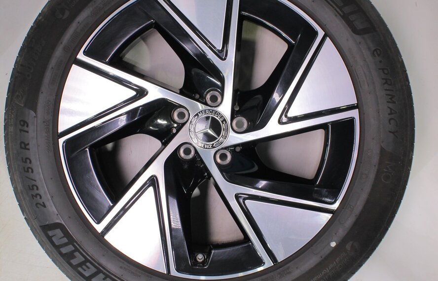 Mercedes Mercedes GLC X254 19 inch velgen Michelin Zomerbanden Origineel