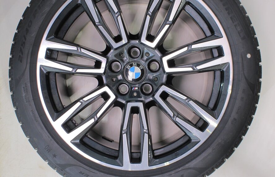BMW BMW 5 serie i5 G60 G61 935M 19 inch velgen Pirelli Winterbanden Nieuw Origineel