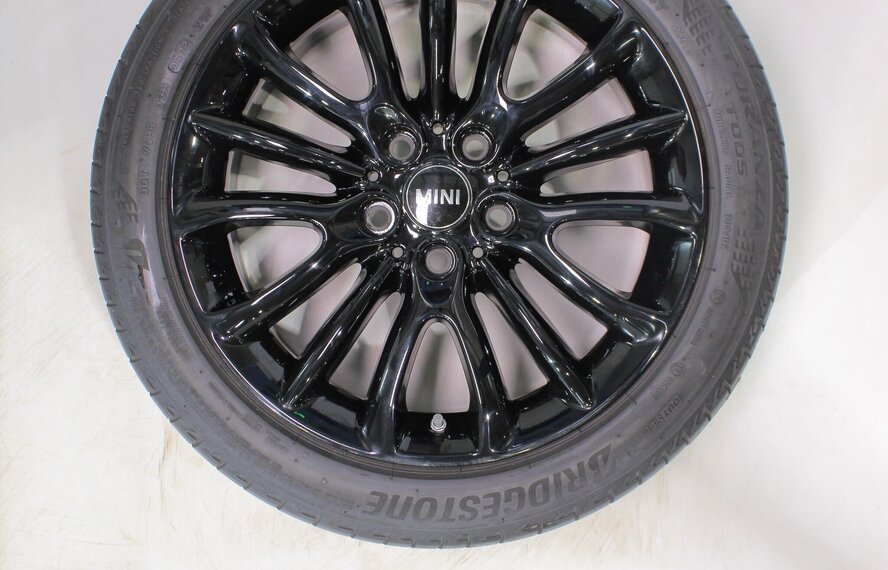 Mini Mini Clubman F54 519 17 inch velgen Bridgestone Zomerbanden Origineel