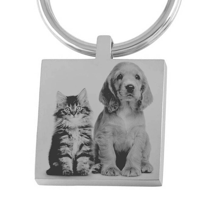 Vierkante Sleutelhanger graveren met foto en of tekst