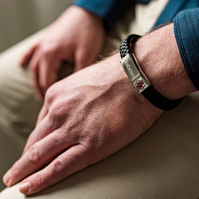 Medische armband zwart leer gevlochten