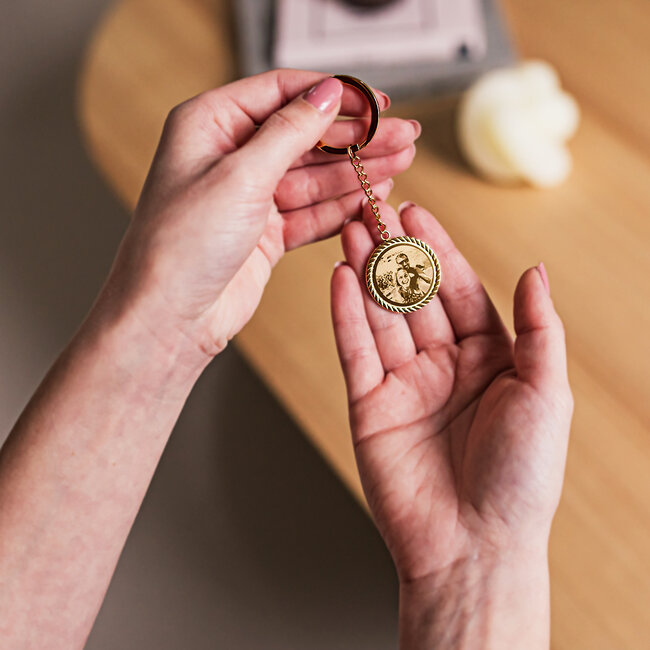 Sleutelhanger Cira met Foto Gravering Goud