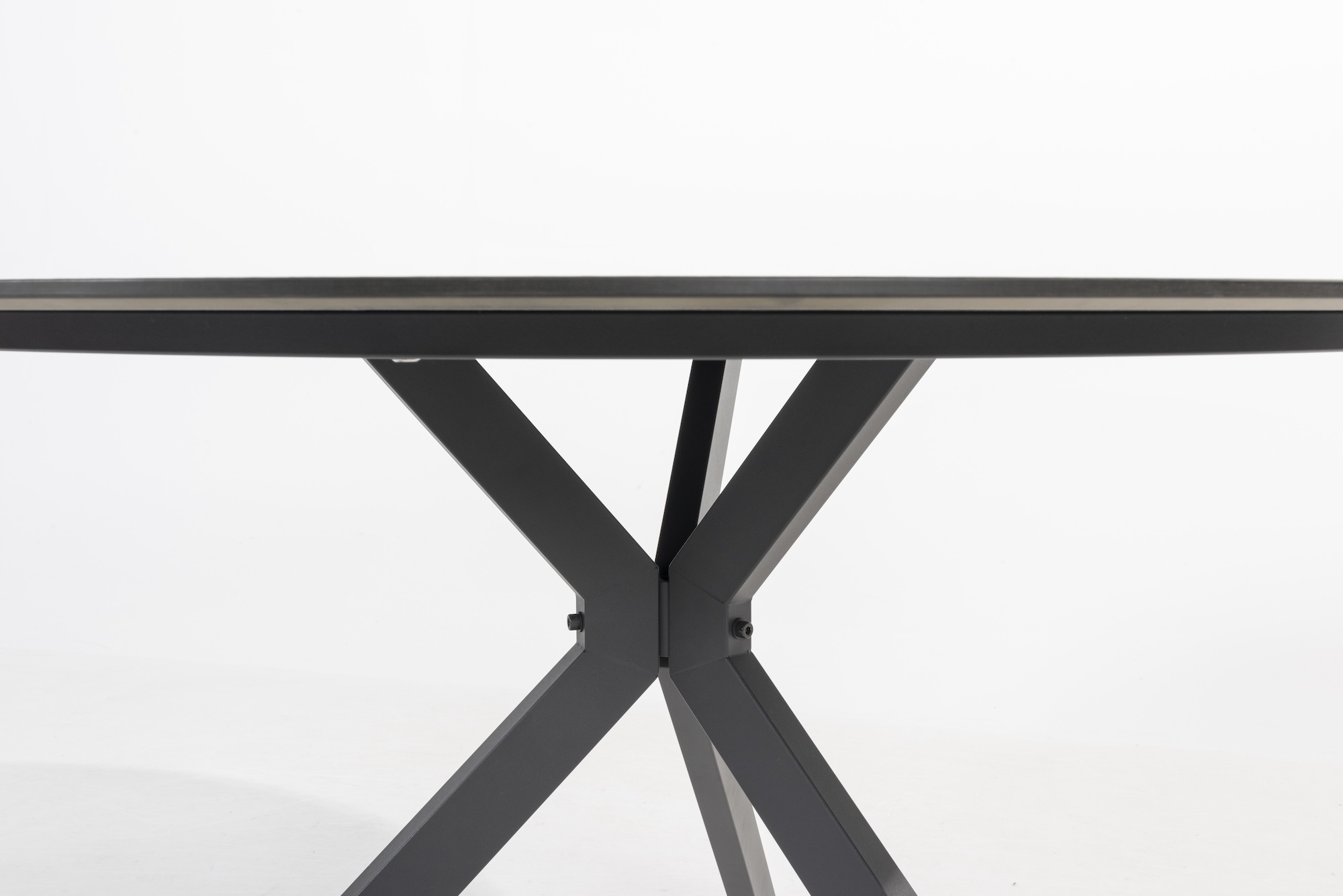 4 Seasons Outdoor Locarno tuintafel 130 cm. Ø