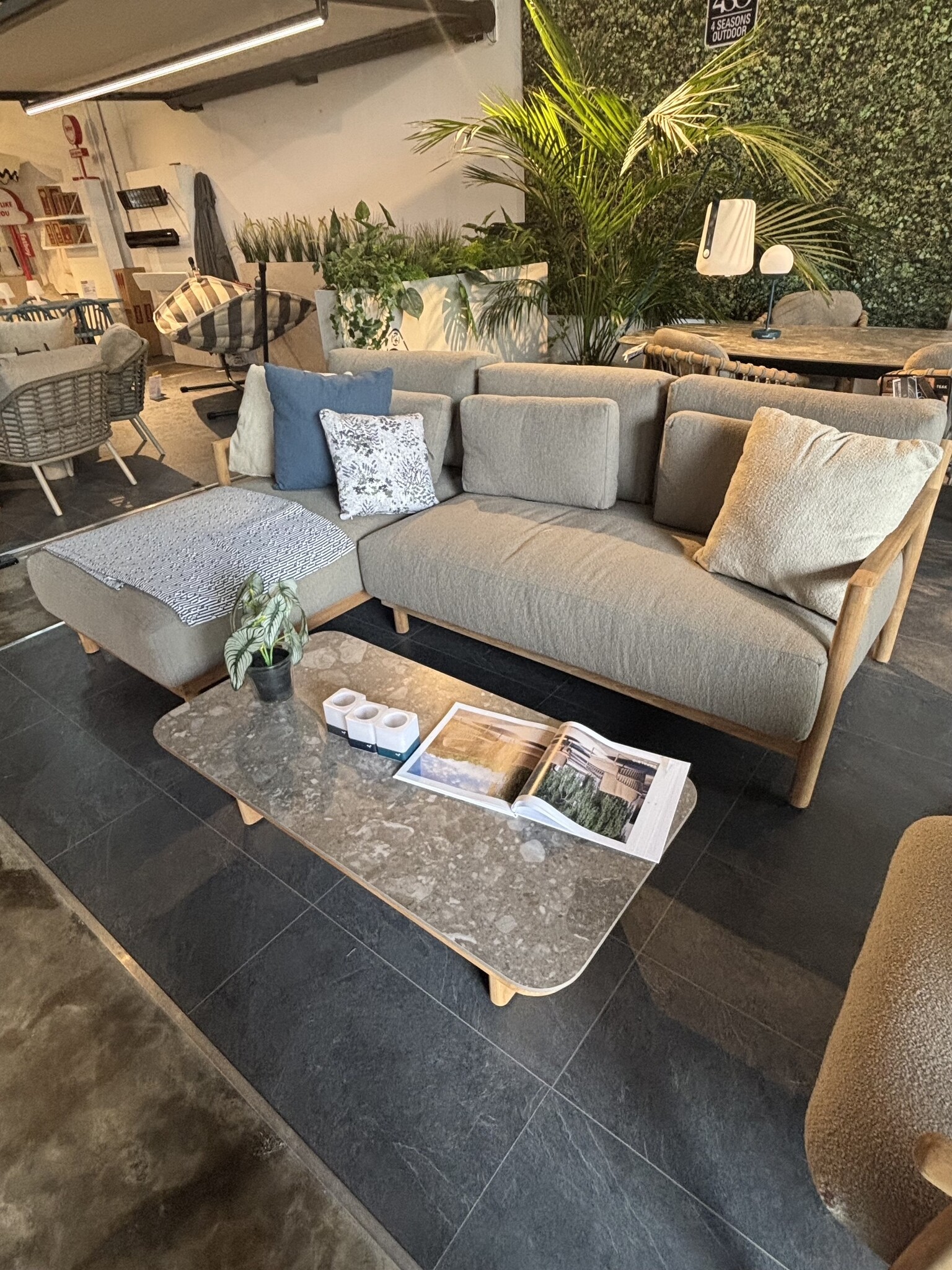 Showroom sale Marie chaise longue loungebank