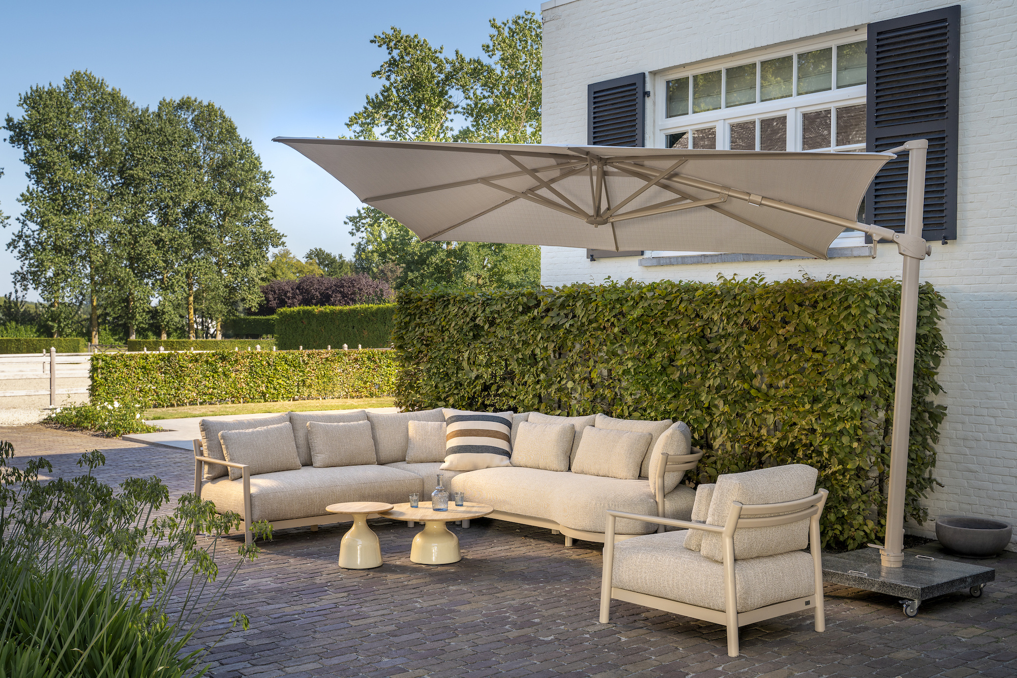 4SO June coffee table 45x55cm.