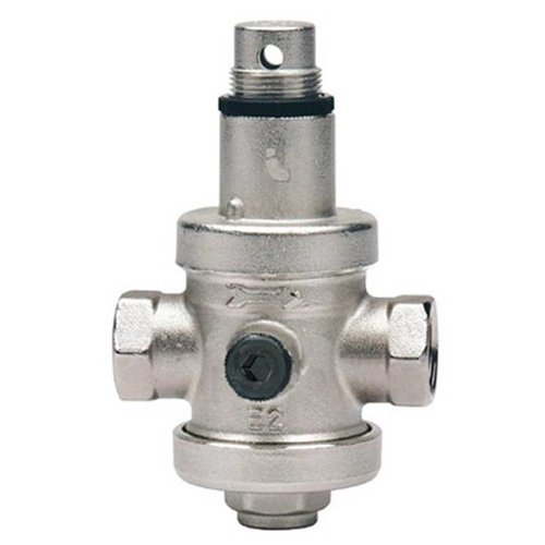 Water pressure reducing valve with pressure gauge 
