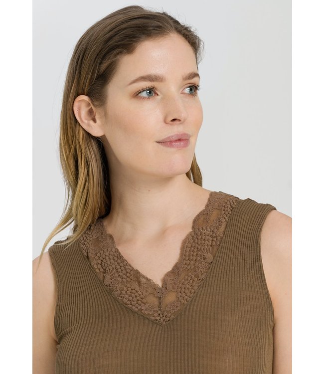 Nora Top Walnut (072576)