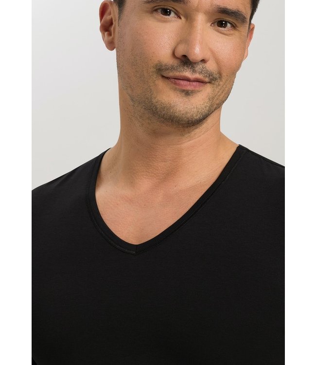 Hanro Natural Function Shirt V-Neck Black (073185)