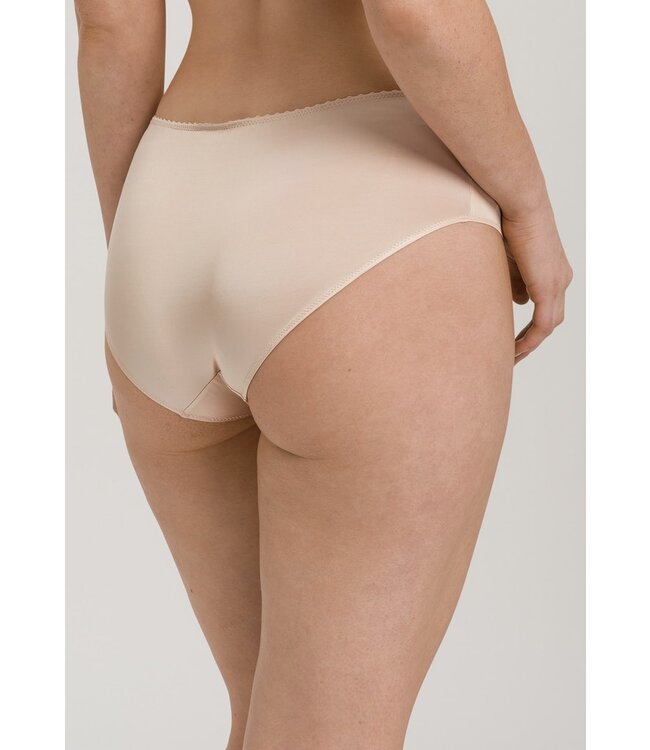 Satin Deluxe Maxi Brief Natural (071061)
