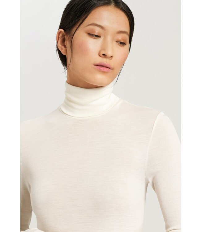 Hanro Woolen Silk Long Sleeve Turtle-Neck Cygne (071423)